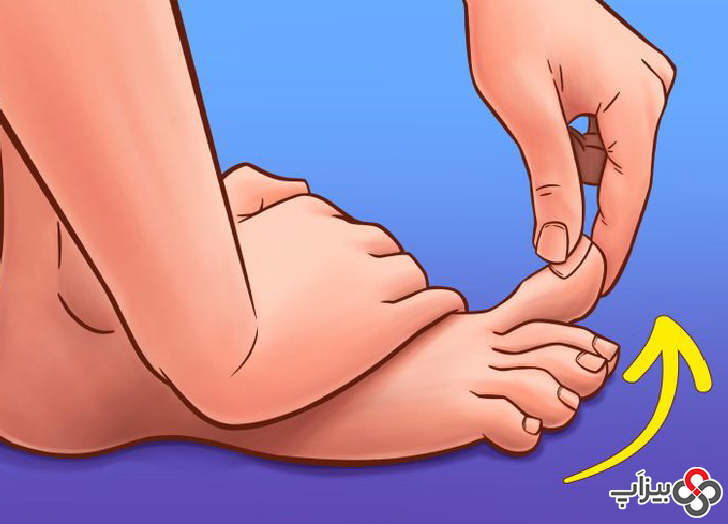 12. درمان سردرد با ماساژ انگشت پای بزرگ